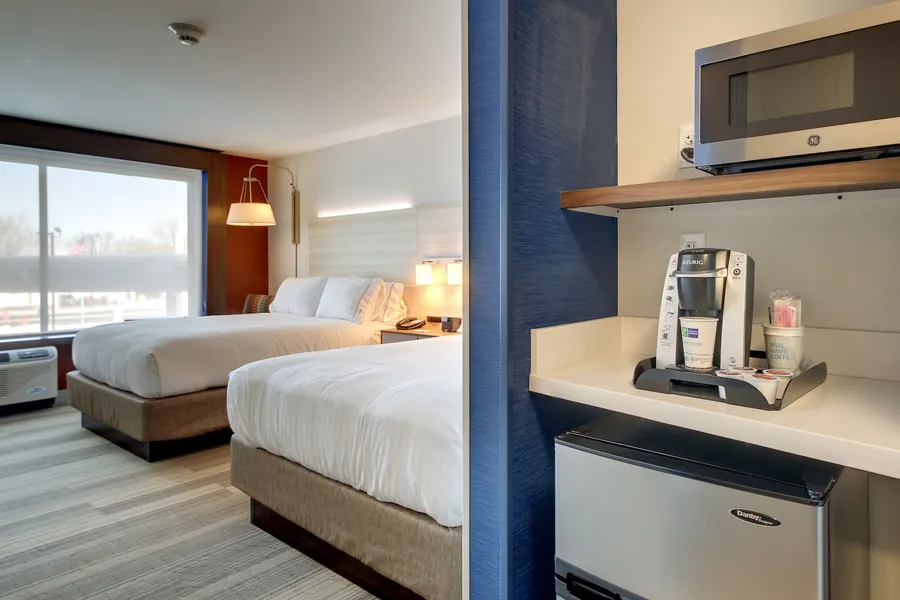 Holiday Inn Express & Suites Galesburg by IHG hotel detail image 6