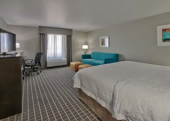 Hampton Inn & Suites Albuquerque Airport hotel thumbnail 7