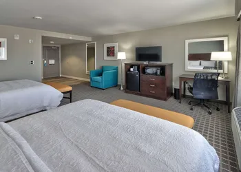 Hampton Inn & Suites Albuquerque Airport hotel thumbnail 8
