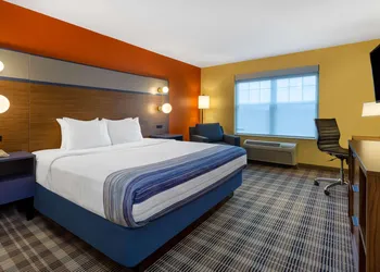 AmericInn by Wyndham Fulton Clinton hotel thumbnail 6