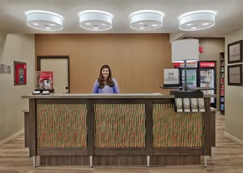 Hampton Inn & Suites Artesia hotel thumbnail 2