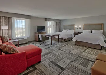 Hampton Inn & Suites Artesia hotel thumbnail 8