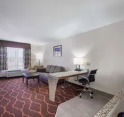 Quality Inn & Suites Huntsville Research Park Area hotel detail image 7