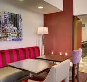 Hampton Inn & Suites Cordele hotel detail image 4