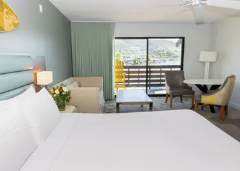 Lakehouse Resort hotel thumbnail 6