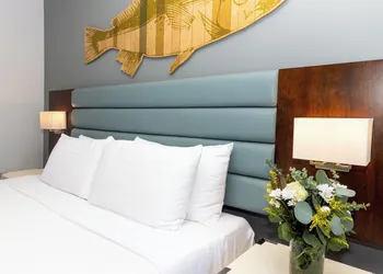 Lakehouse Resort hotel thumbnail 7