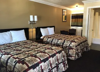 Lamplighter Motel hotel thumbnail 7