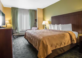 Quality Inn & Suites Bloomington I-55 and I-74 hotel thumbnail 7