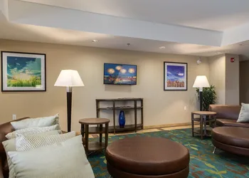 Park Inn by Radisson, Calgary Airport North, AB hotel thumbnail 3