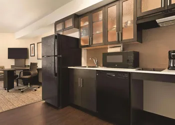 Park Inn by Radisson, Calgary Airport North, AB hotel thumbnail 6