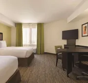 Park Inn by Radisson, Calgary Airport North, AB hotel detail image 7