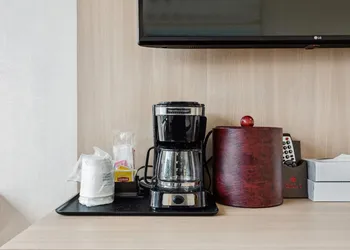 Ramada by Wyndham Flushing Queens hotel thumbnail 8