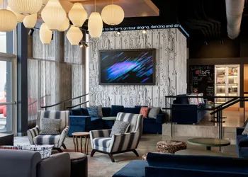 Aloft Beachwood hotel thumbnail 2
