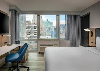 Courtyard New York Manhattan/Times Square West hotel thumbnail 7