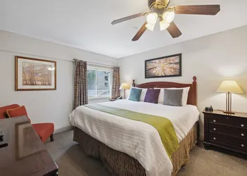 Falcon Point hotel thumbnail 6