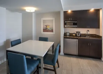 Doubletree Resort by Hilton Hollywood Beach hotel thumbnail 5