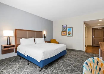 Hampton Inn & Suites Claremore hotel thumbnail 4