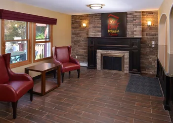 Red Roof Inn PLUS+ & Suites Guilford hotel thumbnail 2