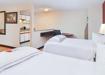 Red Roof Inn PLUS+ & Suites Guilford hotel thumbnail 6
