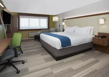 Holiday Inn Express & Suites Decatur by IHG hotel thumbnail 2