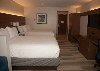 Holiday Inn Express & Suites Decatur by IHG hotel thumbnail 4
