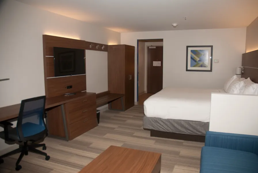 Holiday Inn Express & Suites Decatur by IHG hotel detail image 6