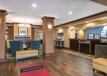 Hampton Inn & Suites Florence Center hotel thumbnail 2