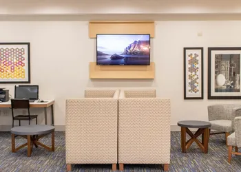 Holiday Inn Express & Suites Temple - Medical Center Area by IHG hotel thumbnail 3