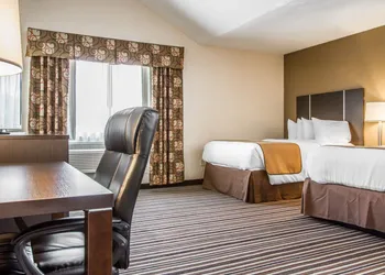 Quality Inn & Suites South Portland hotel thumbnail 5