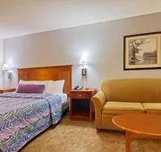 Regency Inn & Suites hotel detail image 7