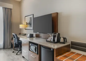 Best Western Plus East Side hotel thumbnail 6