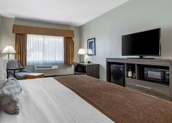 Best Western Plus Victoria Inn & Suites hotel thumbnail 8