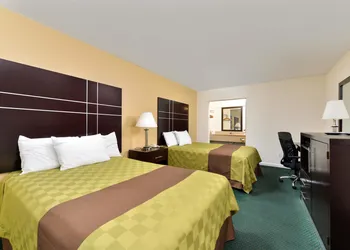 Americas Best Value Inn Port Jefferson Station Long Island hotel thumbnail 4