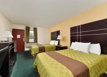 Americas Best Value Inn Port Jefferson Station Long Island hotel thumbnail 5