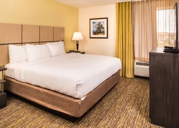 Candlewood Suites Carlsbad South by IHG hotel thumbnail 7