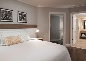 Hilton Grand Vacations Club Ocean Enclave Myrtle Beach hotel thumbnail 5