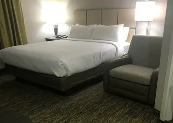 Candlewood Suites Kansas City - Independence by IHG hotel thumbnail 7
