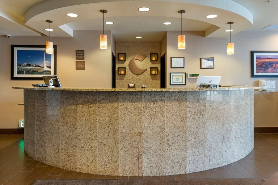 Comfort Suites Redding - Shasta Lake hotel detail image 2
