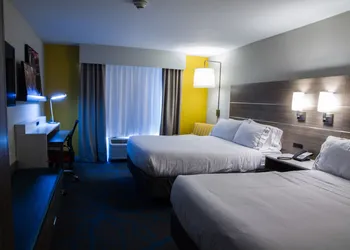 Holiday Inn Express & Suites Litchfield West by IHG hotel thumbnail 5