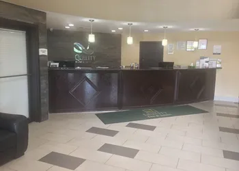 Quality Inn & Suites Florence - Cincinnati South hotel thumbnail 4