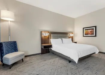 Holiday Inn Express & Suites Nashville Southeast - Antioch by IHG hotel thumbnail 7