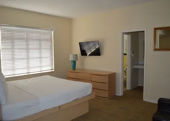 Island House South Beach hotel thumbnail 6