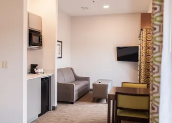 Holiday Inn Express & Suites Sweetwater by IHG hotel thumbnail 3