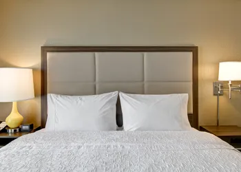 Hampton Inn & Suites by Hilton Saskatoon Airport hotel thumbnail 4