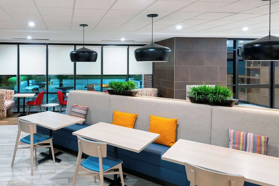Home2 Suites by Hilton Buffalo Airport / Galleria Mall hotel detail image 2