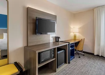 Comfort Inn & Suites Corbin North hotel thumbnail 8