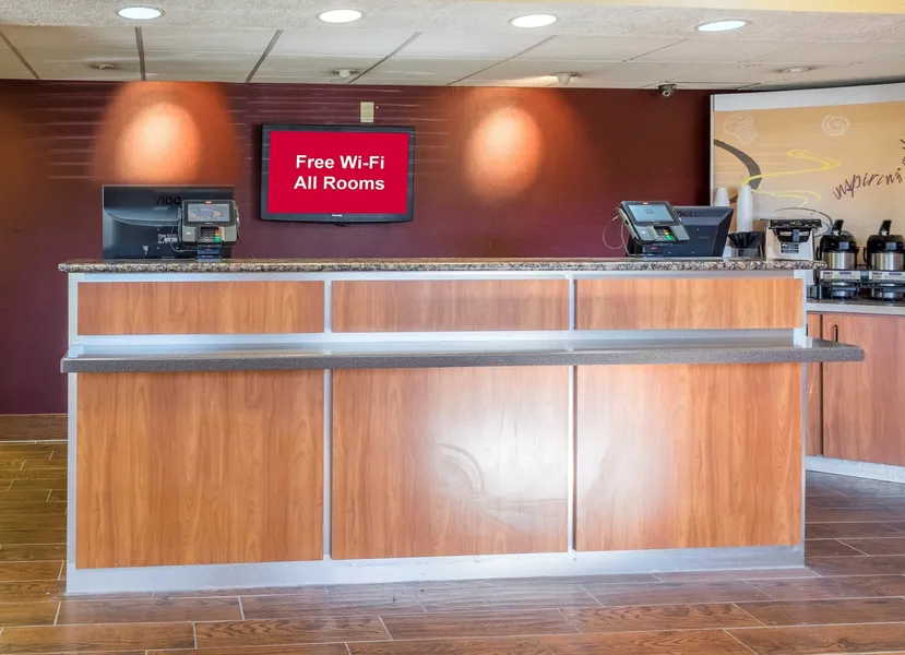 Red Roof Inn Jacksonville Airport hotel detail image 2