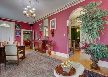 Greystone Manor Bed & Breakfast hotel thumbnail 3
