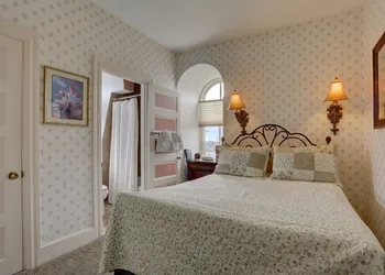 Greystone Manor Bed & Breakfast hotel thumbnail 5