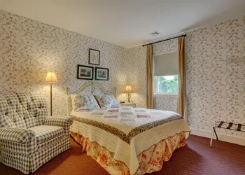 Greystone Manor Bed & Breakfast hotel thumbnail 7